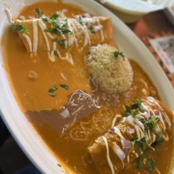 Cafe De Olla - Enchiladas divorciados - American Near Me - Burbank, California Cafe De Olla - Enchiladas divorciados - American Near Me - Burbank, California