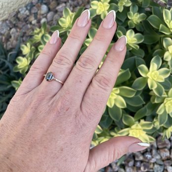 Picasso Nails & Spa - Nails by Julie - Nail Salons Near Me - La Mesa, California