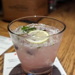 Blueberry mojito