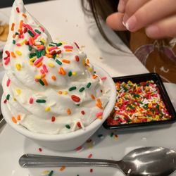 La Provence Restaurant - Bloomingdales - Plain with sprinkles