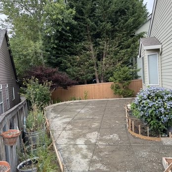 JP Concrete - Patio with rebars - Excavation Services Near Me - Portland, Oregon JP Concrete - Patio with rebars - Excavation Services Near Me - Portland, Oregon