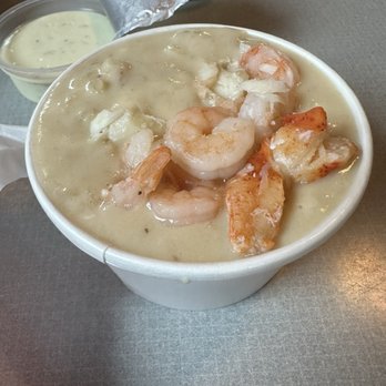 Gilbert's Chowder House - Seafood chowder - Seafood Near Me - Portland, Maine Gilbert's Chowder House - Seafood chowder - Seafood Near Me - Portland, Maine