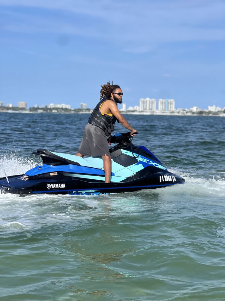Top Off Miami Rentals Logo