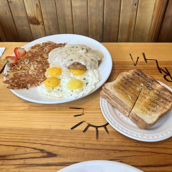 Descanso Junction Restaurant - American Near Me - Descanso, California