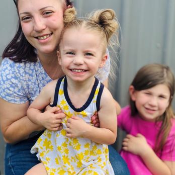 Avery's Maryland Grill - Happy Mommy, Happy Kids!  Thanks Avery's! - Seafood Near Me - Frederick, Maryland
