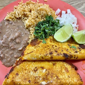 Eva's Cafe - Quesabirria tacos - Cafes Near Me - Smithville, Texas