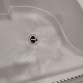 CCS CLEANING - Dirty shower - Home Cleaning Near Me CCS CLEANING - Dirty shower - Home Cleaning Near Me