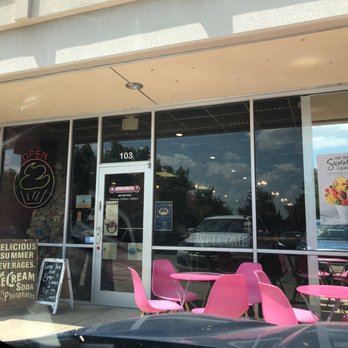Smallcakes Keller - Love this place, it's very clean and super welcoming. - Cupcakes Near Me - Keller, Texas Smallcakes Keller - Love this place, it's very clean and super welcoming. - Cupcakes Near Me - Keller, Texas