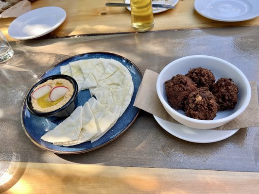 Coast Mountain Brewing by null