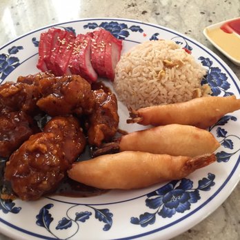 Jumbo Restaurant & Lounge - One of the most neatly presented combos I've ever seen. Tasty too. - Chinese Near Me - Portland, Oregon Jumbo Restaurant & Lounge - One of the most neatly presented combos I've ever seen. Tasty too. - Chinese Near Me - Portland, Oregon