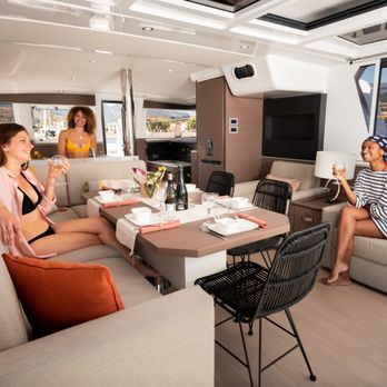 Kokomo Charters - Interior of Wanderlust - Boat Charters Near Me - Sarasota, Florida Kokomo Charters - Interior of Wanderlust - Boat Charters Near Me - Sarasota, Florida