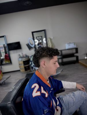 Fades - At Saloon Cuts, we’re more than just a barbershop — we’re your go-to destination for precision haircuts, fresh fades, and expert grooming in Broomfield. What sets us apart is consistency, attention to detail, and a personalized experience tailored to your style. Whether you’re looking for a classic men’s haircut, a skin fade, a beard trim, or a clean line-up, our skilled barbers deliver every time. We take pride in a comfortable, professional atmosphere where every client leaves looking sharp and feeling confident. Fades - At Saloon Cuts, we’re more than just a barbershop — we’re your go-to destination for precision haircuts, fresh fades, and expert grooming in Broomfield. What sets us apart is consistency, attention to detail, and a personalized experience tailored to your style. Whether you’re looking for a classic men’s haircut, a skin fade, a beard trim, or a clean line-up, our skilled barbers deliver every time. We take pride in a comfortable, professional atmosphere where every client leaves looking sharp and feeling confident.