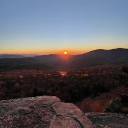Giant Ledge - Panther Mountain - Sunrise starting