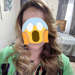 Hair Central - No the lighting is not the issue in this picture. My hair truly is two different colors from the left and right side.