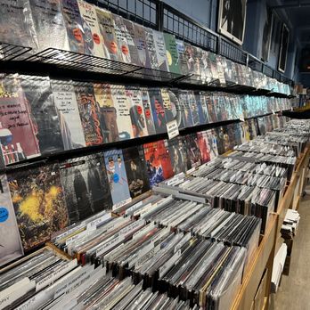Ragged Records - Music & DVDs Near Me - Davenport, Iowa Ragged Records - Music & DVDs Near Me - Davenport, Iowa