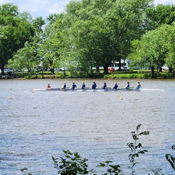 Cooper River Park - Taking in the sights, sounds, n rowing of a beautiful Saturday on the river! - Boating Near Me