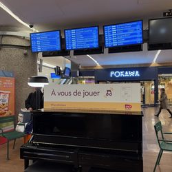 Gare de Lyon Part-Dieu - Love the train system in Europe