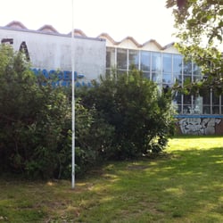 Meerwasserschwimmhallen