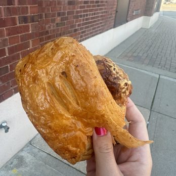 Hewn Bakery - Ham and cheese croissant - Bakeries Near Me - Libertyville, Illinois Hewn Bakery - Ham and cheese croissant - Bakeries Near Me - Libertyville, Illinois