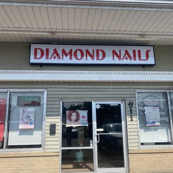 Diamond Nails - Outside - Nail Salons Near Me - Saint Charles, Missouri