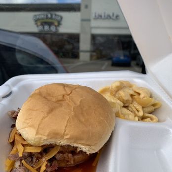 Smoke'N Ash BBQ - Kids Chopped Beef Slider with Mac and cheese - Barbeque Near Me - Arlington, Texas