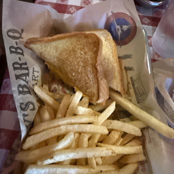 Riscky's BBQ - Grilled cheese - Barbeque Near Me - Fort Worth, Texas Riscky's BBQ - Grilled cheese - Barbeque Near Me - Fort Worth, Texas