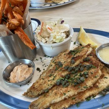 Lure Fish House - Sally's Sand Dabs - Seafood Near Me - Porter Ranch, California Lure Fish House - Sally's Sand Dabs - Seafood Near Me - Porter Ranch, California