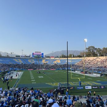 Rose Bowl Stadium - Views - Stadiums & Arenas Near Me - Pasadena, California Rose Bowl Stadium - Views - Stadiums & Arenas Near Me - Pasadena, California