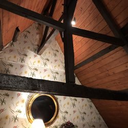 Au Bon Fermier - It was amazing to stay in a building that was 100 years old before the United States was even an idea