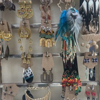 Earthy - Leather Goods Near Me - Burlington, Massachusetts
