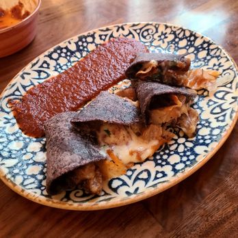 Oyamel - Quesadilla de Chicharrones - Mexican Near Me - Washington, DC, District of Columbia Oyamel - Quesadilla de Chicharrones - Mexican Near Me - Washington, DC, District of Columbia