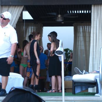 MGM Grand Pool Complex - Wet Republic - Swimming Pools Near Me - Las Vegas, Nevada