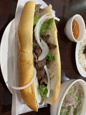 Pho Cali by null