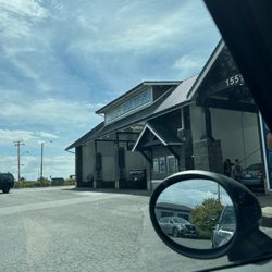 Woody's Car Wash - Waiting...