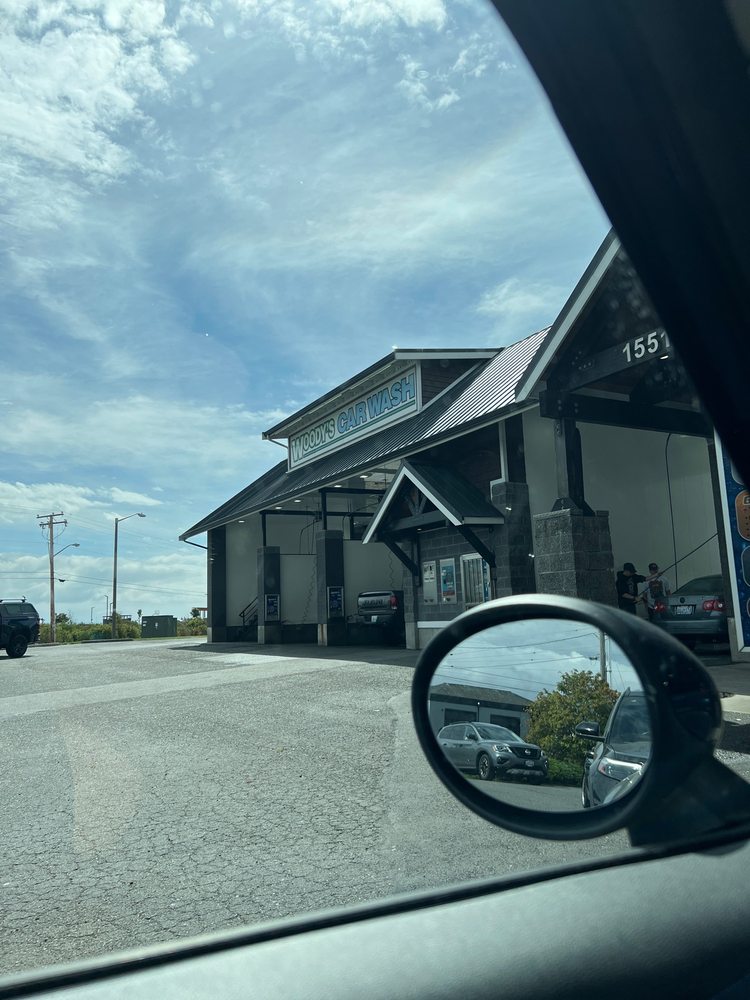 WOODY’S CAR WASH Updated August 2024 13 Reviews 436 NE Midway