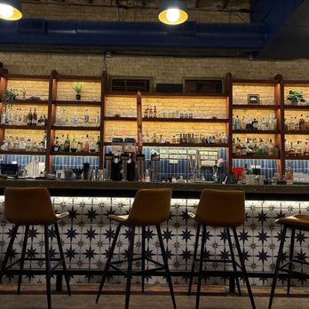 Hanghart - Bar - Bars Near Me - Austin, Texas