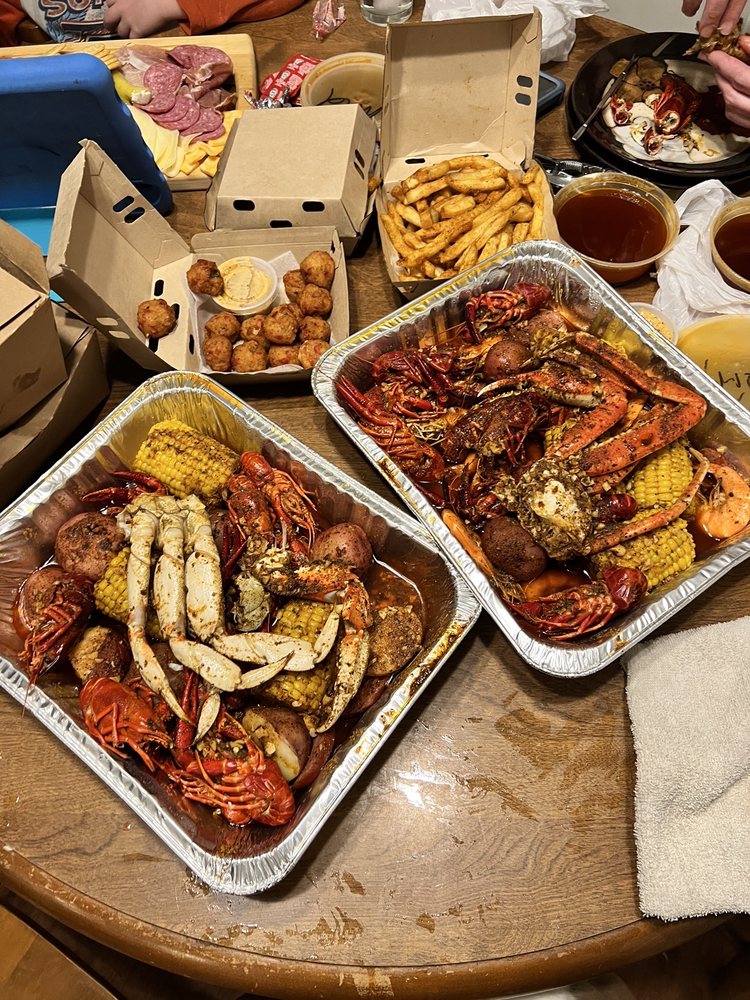 JUICY CRAB Updated October 2024 15 Photos & 24 Reviews 7711 S