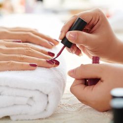 Van's Nail & Spa - With more than a decade of experience in the industry, Van's Nail and Spa has the knowledge, the skill, and the staff to deli...