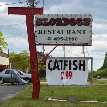 Blondeez Restaurant - a sign for the restaurant - Southern Near Me - Taylorsville, North Carolina Blondeez Restaurant - a sign for the restaurant - Southern Near Me - Taylorsville, North Carolina