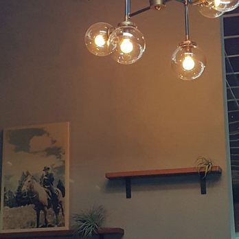 FlintCreek Cattle - Nearby decor and lighting (5/13/17) - New American Near Me - Seattle, Washington FlintCreek Cattle - Nearby decor and lighting (5/13/17) - New American Near Me - Seattle, Washington