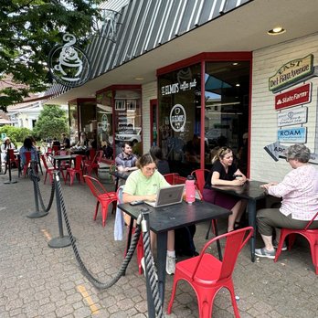 St Elmo's Coffee Pub - Coffee & Tea Near Me - Alexandria, Virginia St Elmo's Coffee Pub - Coffee & Tea Near Me - Alexandria, Virginia