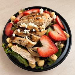 Kat's Cafe & Restaurant - Chicken Nuts 'n Berries Salad