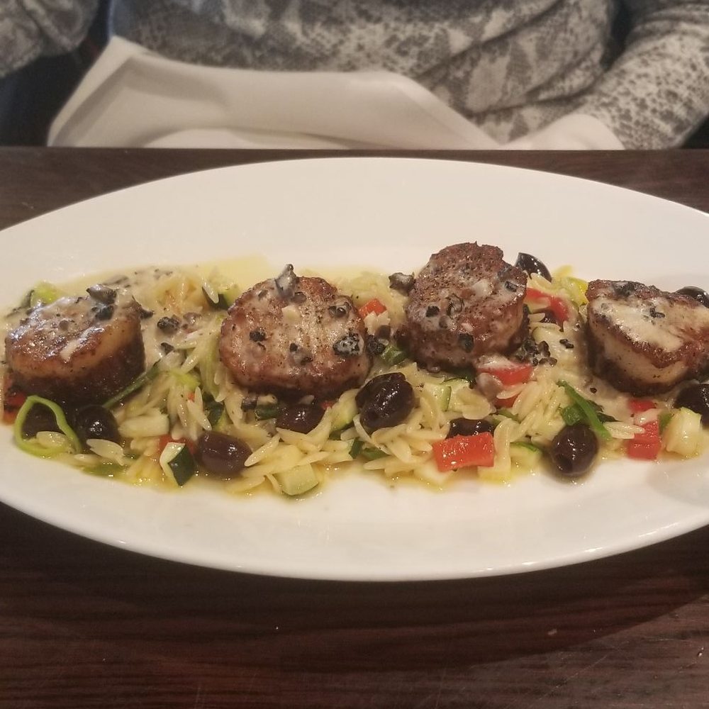 Hanks Oyster Bar - Scallops with Rissoto - Seafood Near Me - Washington, DC, District of Columbia