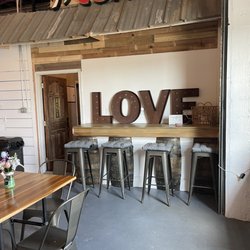 S'Moore Coffee Shop & Creations - Free wifi