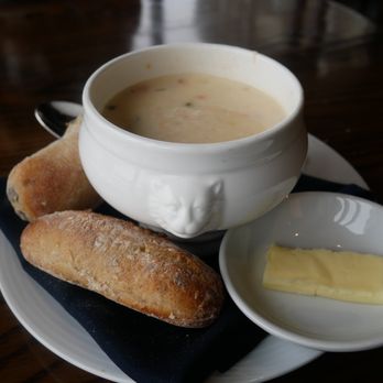 Rundle Bar - Seafood chowder - Lounges Near Me - Banff, Alberta Rundle Bar - Seafood chowder - Lounges Near Me - Banff, Alberta