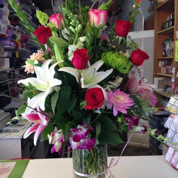 Mid Valley Flowers - Florists Near Me - Reseda, California