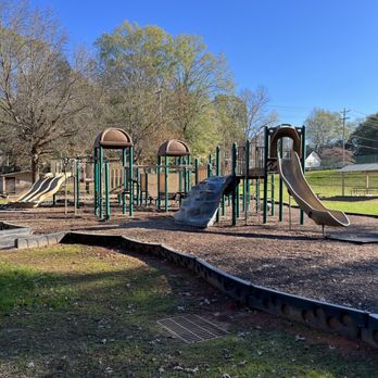 Thompson Park - Very large play area - Parks Near Me - Gaffney, South Carolina Thompson Park - Very large play area - Parks Near Me - Gaffney, South Carolina