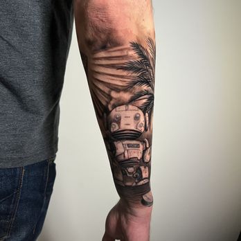 Twin Flames Tattoo - Robot - Tattoo Near Me - El Sobrante, California Twin Flames Tattoo - Robot - Tattoo Near Me - El Sobrante, California