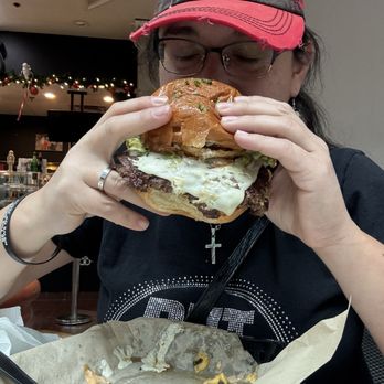 Vicious Eats - The Duce is MASSIVE - Burgers Near Me - Balcones Heights, Texas Vicious Eats - The Duce is MASSIVE - Burgers Near Me - Balcones Heights, Texas