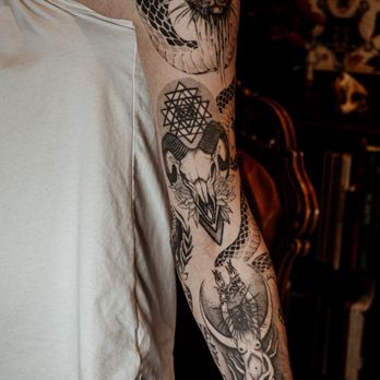 Stolen Rose Tattoos - By @tadtattoos_ - Tattoo Near Me - Scottsdale, Arizona Stolen Rose Tattoos - By @tadtattoos_ - Tattoo Near Me - Scottsdale, Arizona